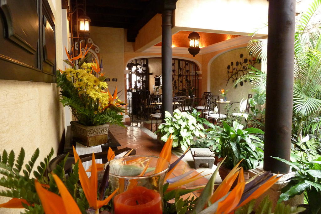 D'Leyenda Hotel Antigua Ngoại thất bức ảnh