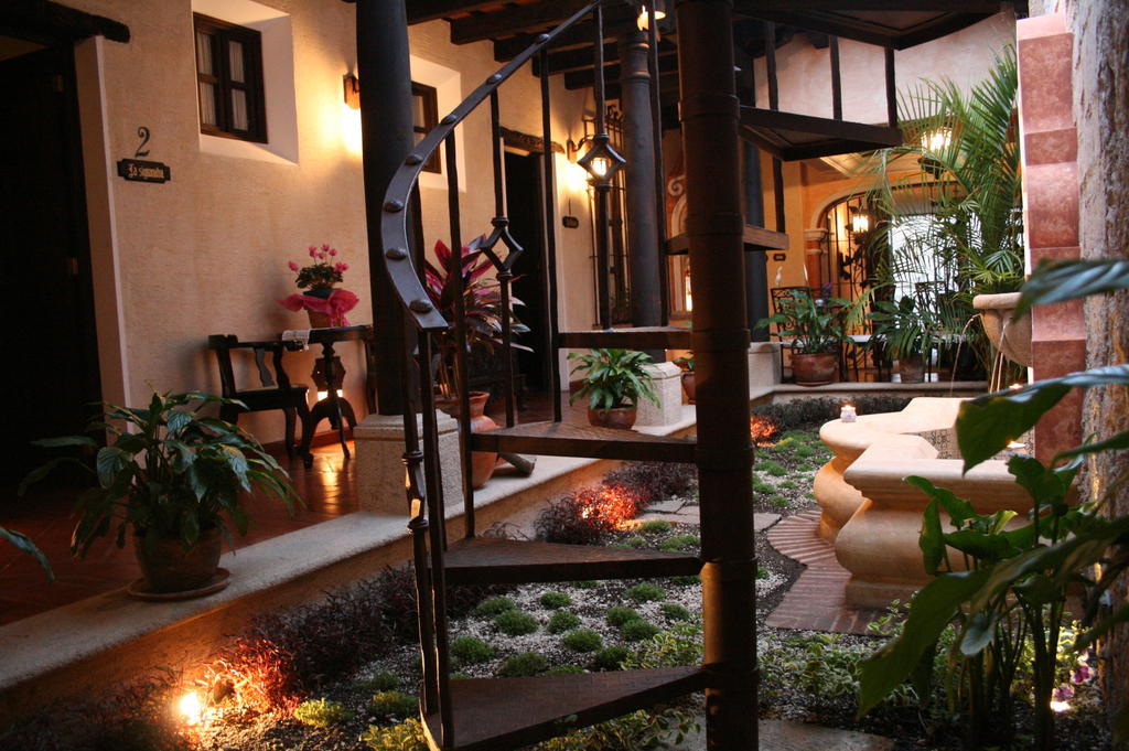 D'Leyenda Hotel Antigua Ngoại thất bức ảnh