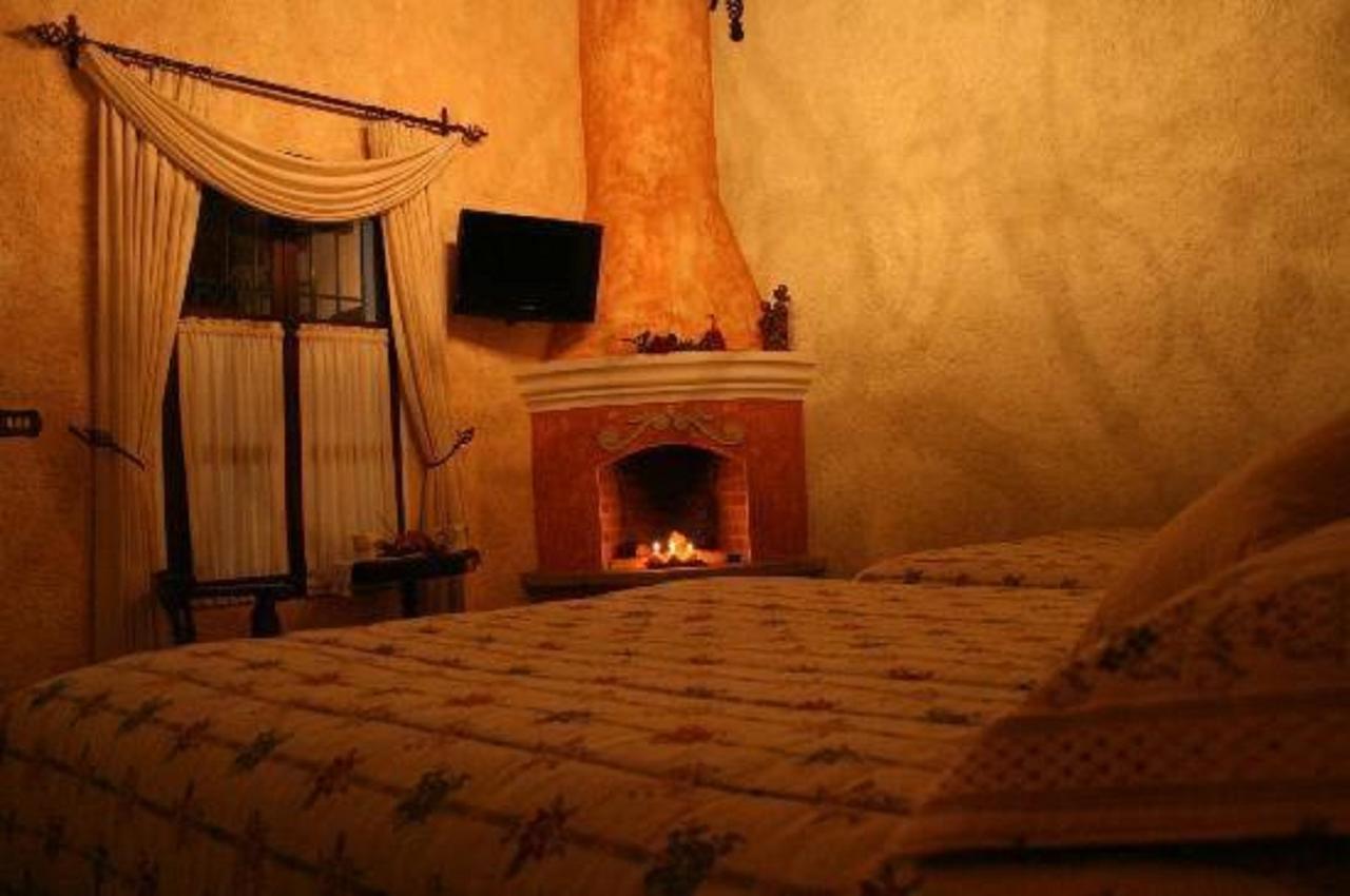 D'Leyenda Hotel Antigua Ngoại thất bức ảnh