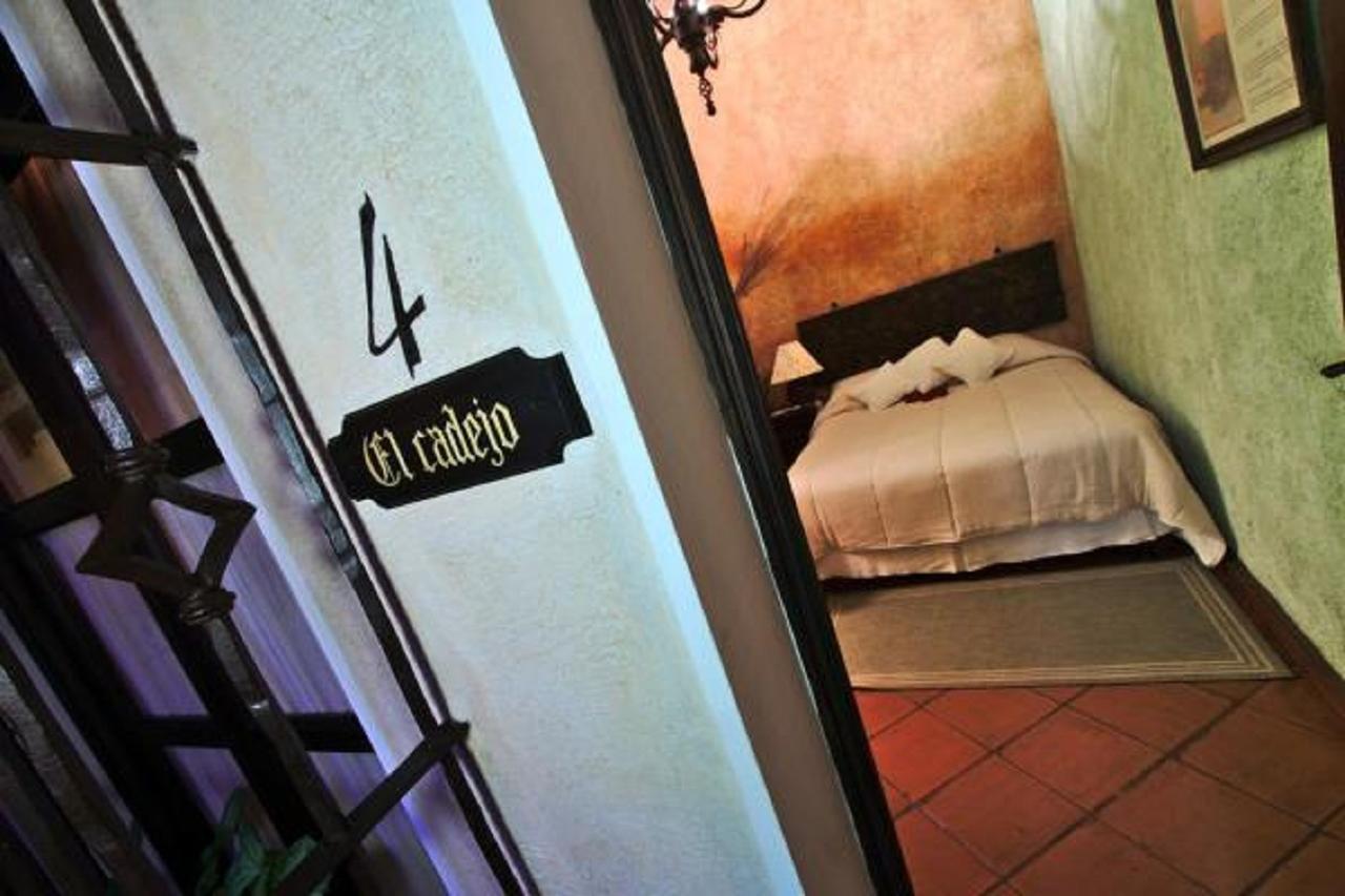 D'Leyenda Hotel Antigua Ngoại thất bức ảnh