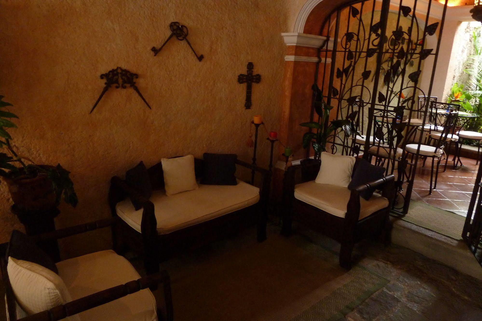 D'Leyenda Hotel Antigua Ngoại thất bức ảnh